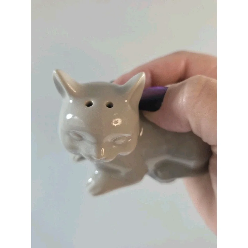 Replacement Piece Glossy Gray Ceramic Cat-Shaped Salt Shaker